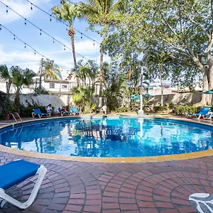 Soy Local Hotel