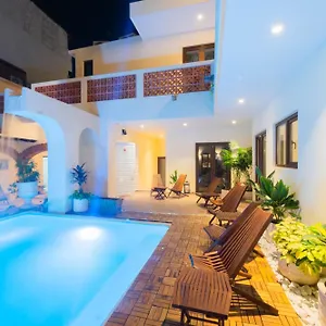 Casa Victoria Malecon - Adults Only Puerto Vallarta